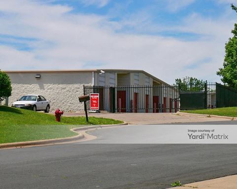 Source URL: https://cdnsc.rentcafe.com/dmslivecafe/3/1077852/1077852-1-3.jpg?width=-1&height=385&quality=80