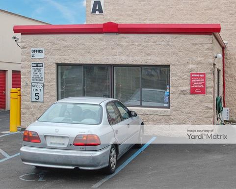 Source URL: https://cdnsc.rentcafe.com/dmslivecafe/3/1077872/1077872-1-4.jpg?width=-1&height=385&quality=80