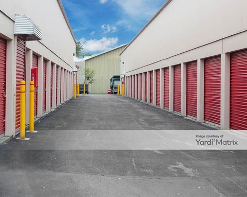 Source URL: https://cdnsc.rentcafe.com/dmslivecafe/3/1077872/1077872-1-5.jpg?width=-1&height=385&quality=80