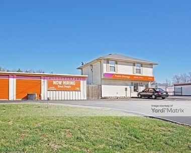 Storage Units for Rent available at 2956 North Lindbergh Blvd, Saint Ann, MO 63074