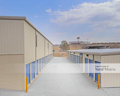 Source URL: https://cdnsc.rentcafe.com/dmslivecafe/3/1077964/1077964-1-4.jpg?width=-1&height=385&quality=80