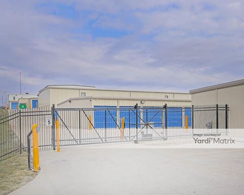 Source URL: https://cdnsc.rentcafe.com/dmslivecafe/3/1077964/1077964-1-6.jpg?width=-1&height=385&quality=80