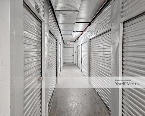 Source URL: https://cdnsc.rentcafe.com/dmslivecafe/3/1077979/1077979-1-6.jpg?width=-1&height=385&quality=80