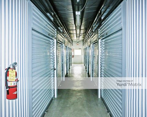 Source URL: https://cdnsc.rentcafe.com/dmslivecafe/3/1077980/1077980-1-4.jpg?width=-1&height=385&quality=80