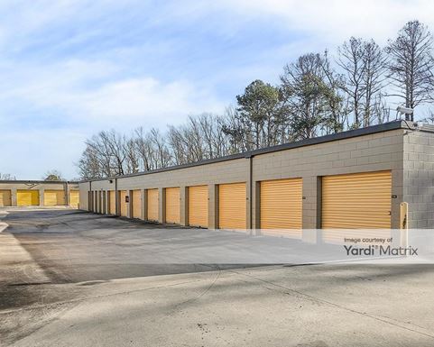 Source URL: https://cdnsc.rentcafe.com/dmslivecafe/3/1077985/1077985-1-4.jpg?width=-1&height=385&quality=80