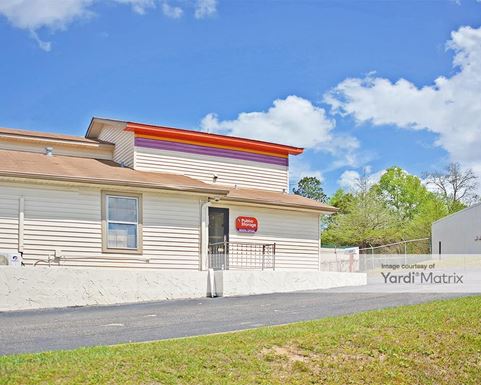 Source URL: https://cdnsc.rentcafe.com/dmslivecafe/3/1078004/1078004-1-4.jpg?width=-1&height=385&quality=80