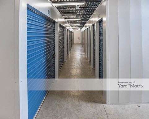 Source URL: https://cdnsc.rentcafe.com/dmslivecafe/3/1078040/1078040-1-6.jpg?width=-1&height=385&quality=80