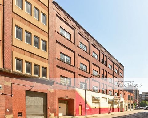 Source URL: https://cdnsc.rentcafe.com/dmslivecafe/3/1078041/1078041-1-2.jpg?width=-1&height=385&quality=80