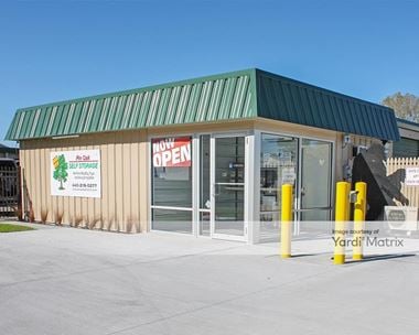 Storage Units for Rent available at 32810 Pin Oak Pkwy, Avon Lake, OH 44012