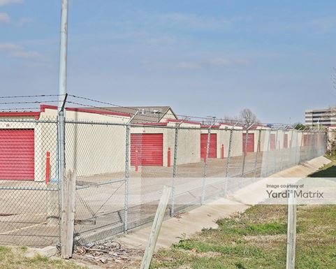 Source URL: https://cdnsc.rentcafe.com/dmslivecafe/3/1078094/1078094-1-4.jpg?width=-1&height=385&quality=80