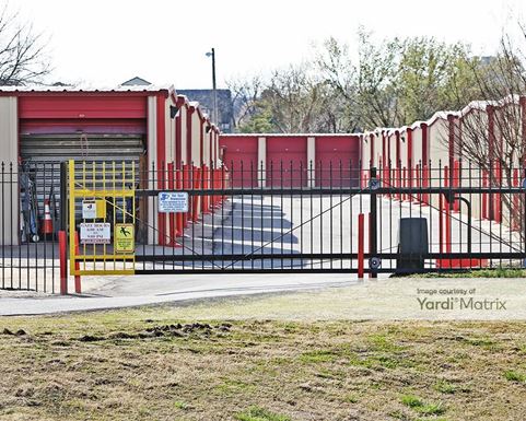 Source URL: https://cdnsc.rentcafe.com/dmslivecafe/3/1078099/1078099-1-2.jpg?width=-1&height=385&quality=80