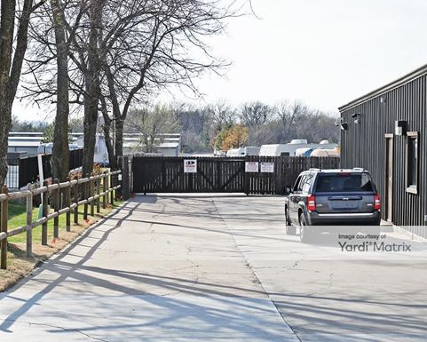 Source URL: https://cdnsc.rentcafe.com/dmslivecafe/3/1078102/1078102-1-2.jpg?width=-1&height=385&quality=80