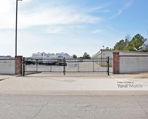 Source URL: https://cdnsc.rentcafe.com/dmslivecafe/3/1078108/1078108-1-2.jpg?width=-1&height=385&quality=80