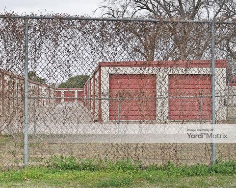 Source URL: https://cdnsc.rentcafe.com/dmslivecafe/3/1078133/1078133-1-3.jpg?width=-1&height=385&quality=80