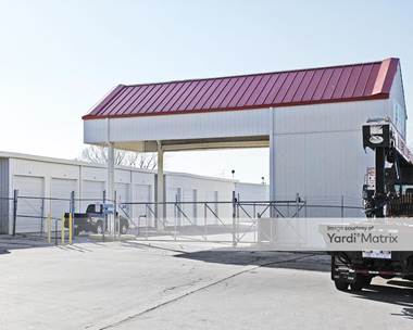 Storage Units for Rent available at 15001 West Center Road, Omaha, NE 68144