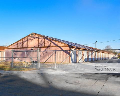 Source URL: https://cdnsc.rentcafe.com/dmslivecafe/3/1078156/1078156-1-4.jpg?width=-1&height=385&quality=80