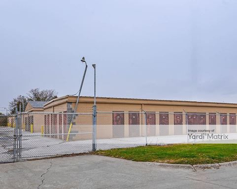 Source URL: https://cdnsc.rentcafe.com/dmslivecafe/3/1078157/1078157-1-2.jpg?width=-1&height=385&quality=80