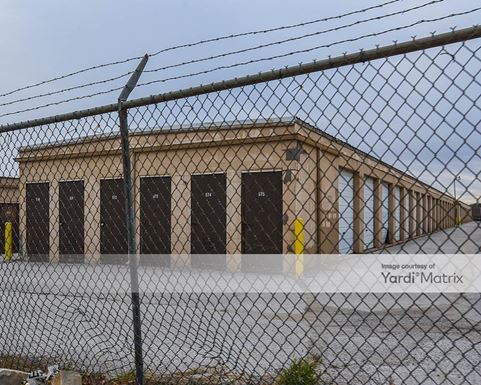 Source URL: https://cdnsc.rentcafe.com/dmslivecafe/3/1078157/1078157-1-3.jpg?width=-1&height=385&quality=80