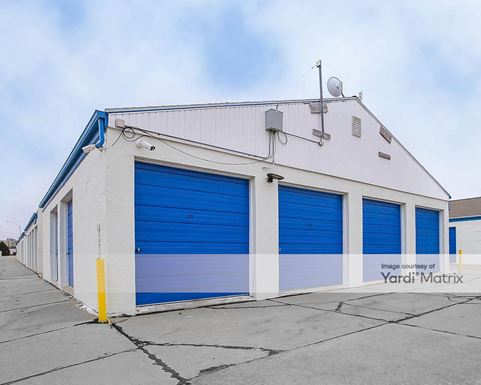 Source URL: https://cdnsc.rentcafe.com/dmslivecafe/3/1078158/1078158-1-5.jpg?width=-1&height=385&quality=80