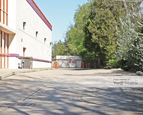 Source URL: https://cdnsc.rentcafe.com/dmslivecafe/3/1078166/1078166-1-3.jpg?width=-1&height=385&quality=80