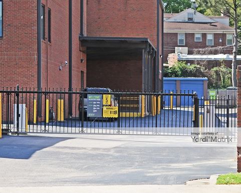 Source URL: https://cdnsc.rentcafe.com/dmslivecafe/3/1078169/1078169-1-3.jpg?width=-1&height=385&quality=80