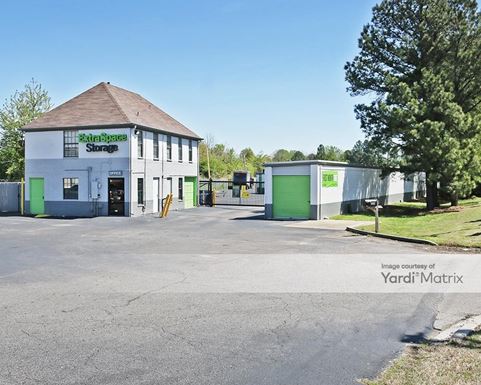 Source URL: https://cdnsc.rentcafe.com/dmslivecafe/3/1078174/1078174-1-4.jpg?width=-1&height=385&quality=80