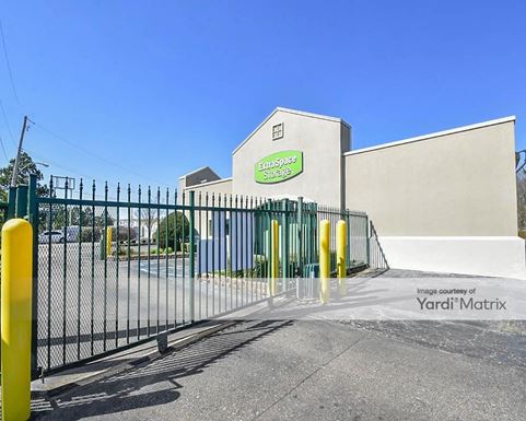 Source URL: https://cdnsc.rentcafe.com/dmslivecafe/3/1078179/1078179-1-4.jpg?width=-1&height=385&quality=80