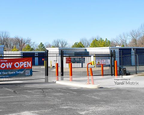 Source URL: https://cdnsc.rentcafe.com/dmslivecafe/3/1078197/1078197-1-2.jpg?width=-1&height=385&quality=80