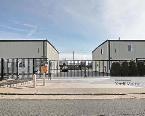 Source URL: https://cdnsc.rentcafe.com/dmslivecafe/3/1078218/1078218-1-2.jpg?width=-1&height=385&quality=80