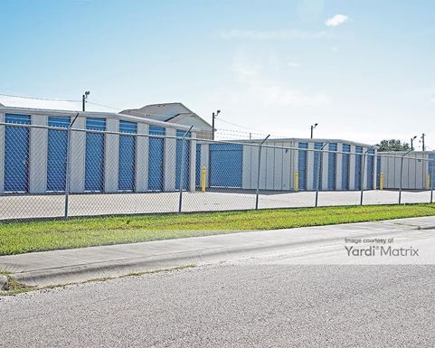 Source URL: https://cdnsc.rentcafe.com/dmslivecafe/3/1078237/1078237-1-3.jpg?width=-1&height=385&quality=80