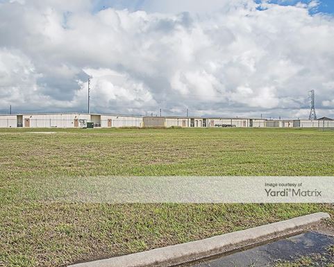 Source URL: https://cdnsc.rentcafe.com/dmslivecafe/3/1078239/1078239-1-5.jpg?width=-1&height=385&quality=80