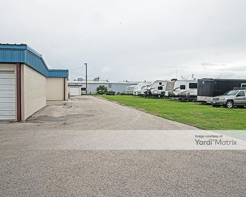 Source URL: https://cdnsc.rentcafe.com/dmslivecafe/3/1078250/1078250-1-3.jpg?width=-1&height=385&quality=80