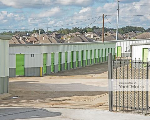 Source URL: https://cdnsc.rentcafe.com/dmslivecafe/3/1078252/1078252-1-2.jpg?width=-1&height=385&quality=80