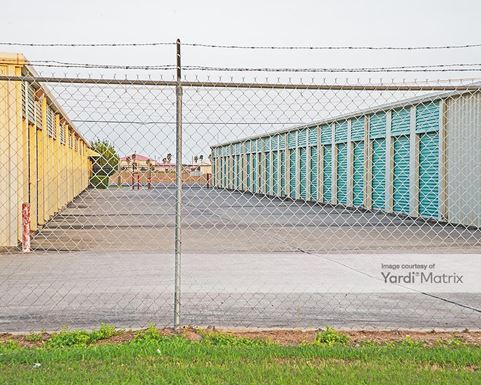 Source URL: https://cdnsc.rentcafe.com/dmslivecafe/3/1078256/1078256-1-4.jpg?width=-1&height=385&quality=80