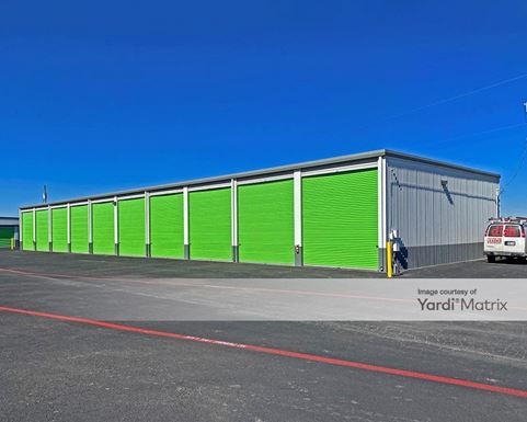 Source URL: https://cdnsc.rentcafe.com/dmslivecafe/3/1078278/1078278-1-5.jpg?width=-1&height=385&quality=80