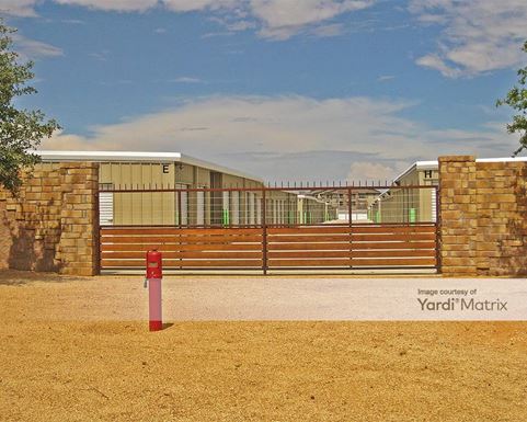 Source URL: https://cdnsc.rentcafe.com/dmslivecafe/3/1078279/1078279-1-4.jpg?width=-1&height=385&quality=80