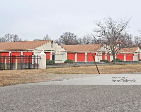 Source URL: https://cdnsc.rentcafe.com/dmslivecafe/3/1078316/1078316-1-5.jpg?width=-1&height=385&quality=80