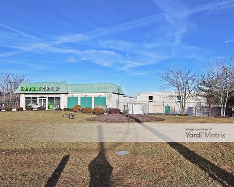 Source URL: https://cdnsc.rentcafe.com/dmslivecafe/3/1078320/1078320-1-2.jpg?width=-1&height=385&quality=80