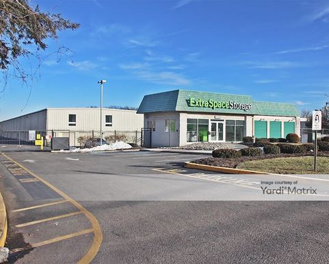 Source URL: https://cdnsc.rentcafe.com/dmslivecafe/3/1078320/1078320-1-3.jpg?width=-1&height=385&quality=80