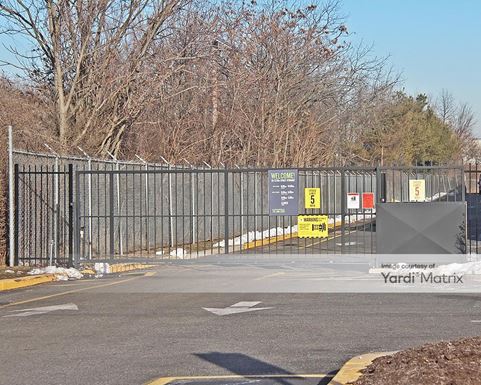 Source URL: https://cdnsc.rentcafe.com/dmslivecafe/3/1078320/1078320-1-5.jpg?width=-1&height=385&quality=80