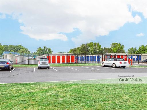 Source URL: https://cdnsc.rentcafe.com/dmslivecafe/3/1078322/1078322-1-3.jpg?width=-1&height=385&quality=80