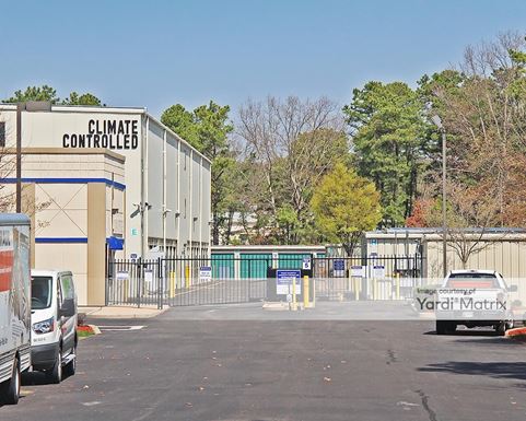 Source URL: https://cdnsc.rentcafe.com/dmslivecafe/3/1078325/1078325-1-2.jpg?width=-1&height=385&quality=80