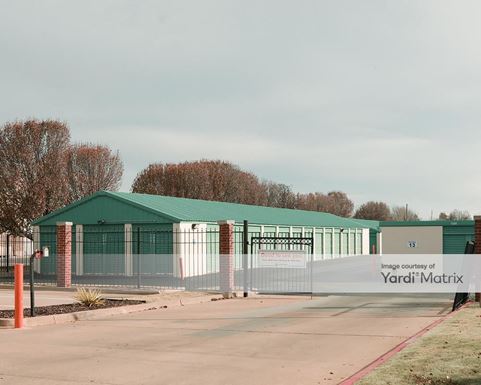 Source URL: https://cdnsc.rentcafe.com/dmslivecafe/3/1078338/1078338-1-2.jpg?width=-1&height=385&quality=80