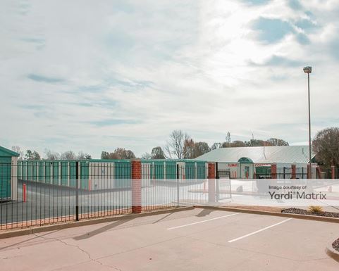 Source URL: https://cdnsc.rentcafe.com/dmslivecafe/3/1078338/1078338-1-5.jpg?width=-1&height=385&quality=80