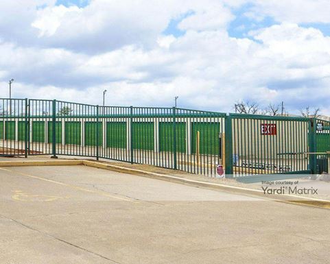 Source URL: https://cdnsc.rentcafe.com/dmslivecafe/3/1078341/1078341-1-3.jpg?width=-1&height=385&quality=80