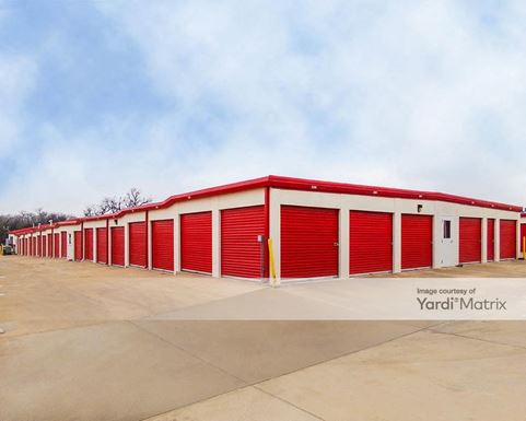 Source URL: https://cdnsc.rentcafe.com/dmslivecafe/3/1078356/1078356-1-5.jpg?width=-1&height=385&quality=80