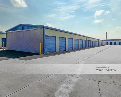 Source URL: https://cdnsc.rentcafe.com/dmslivecafe/3/1078359/1078359-1-6.jpg?width=-1&height=385&quality=80