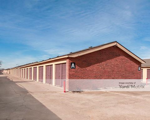 Source URL: https://cdnsc.rentcafe.com/dmslivecafe/3/1078364/1078364-1-5.jpg?width=-1&height=385&quality=80