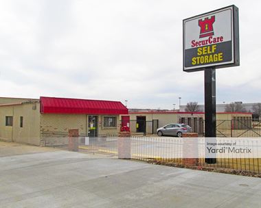 Storage Units for Rent available at 168 East 33rd Street, Edmond, OK 73013