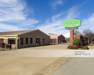Storage Units for Rent available at 2100 24th Avenue SE, Norman, OK 73071